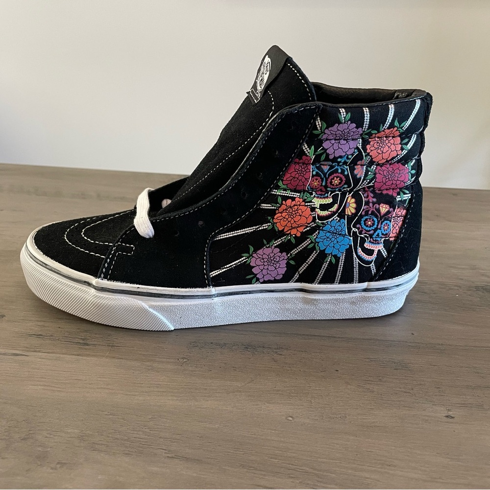 NEW! Vans dia de los muertos floral sk8 high sneakers size 7 left shoe only